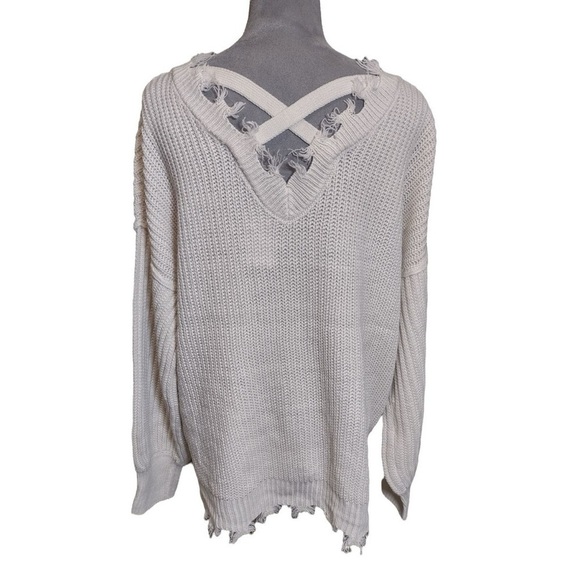 Rue21 Sweaters - Rue21 Cream women's oversized, distressed V-neck knit sweater